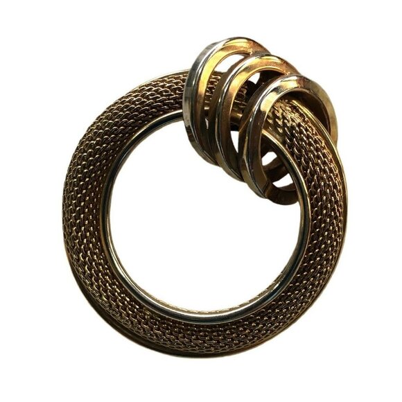 Vintage Kramer of New York Gold Tone Mesh Ring Pin Brooch Pin 1.5" - Picture 1 of 3
